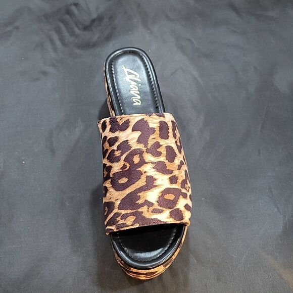 BRAND NEW LILIANA ANIMAL PRINT  STRETCH PLASFORM SLIDES WEDGE SANDAL - Picture 11 of 15